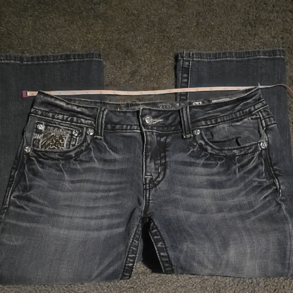 Miss Me Capri Jeans